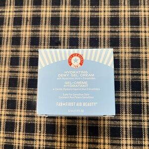 First Aid Beauty Hydrating Dewy Gel Cream